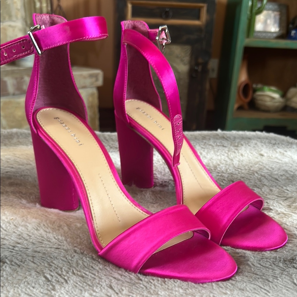 Gianni Bini Pink Heels with Ankle Strap